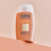 ضد آفتاب رنگی ایزدین ISDIN مدل Fusion Water رنگ medium با SPF50 و حجم 50ml