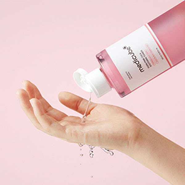 تونر تسکین دهنده و روشن کننده سیکا مدی کیوب Medicube Pdrn Pink Cica Soothing Toner 250Ml